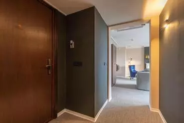 Fletcher Familiehotel De Hunzebergen