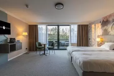Fletcher Familiehotel De Hunzebergen