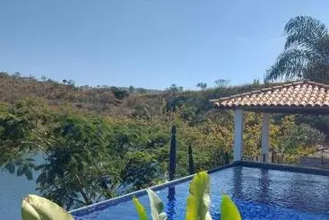 Pensione Suítes Canaã