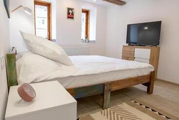 پانسیون Brasha Residence