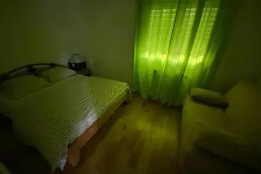 Bed and Breakfast Chambres Dans Villa Avec Piscine