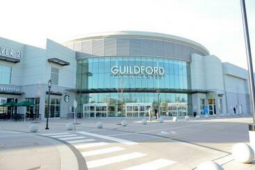 ペンション Decent Location Home