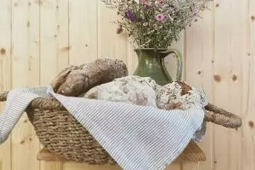 Majatalo O Violas   Art Coffee & Guesthouse