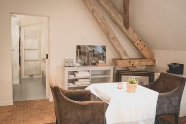 هتل Colonie 7   Gastenkamers