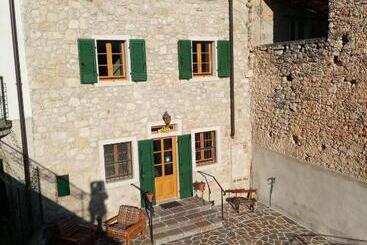 בית מלון כפרי Ca  Del Laki