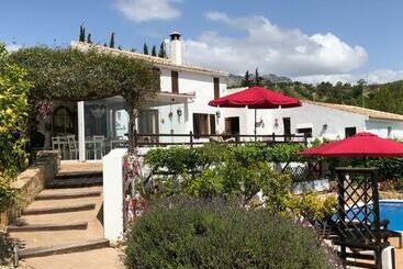 צימר Finca Amorosa