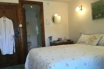 Bed and Breakfast Li’le Hullets, 3 Seed Howe Cottages