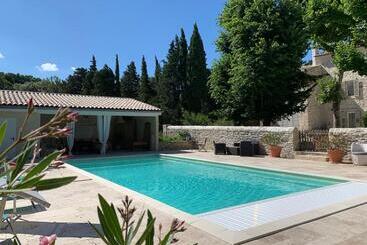 Bed & Breakfast Le Mas Du Pigeonnier