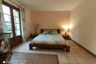 Bed & Breakfast Les Prunelliers
