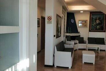 Aamiaismajoitus (B&B) Accussì