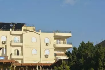 پانسیون Comfy Apartments In Harmony House   Nile View