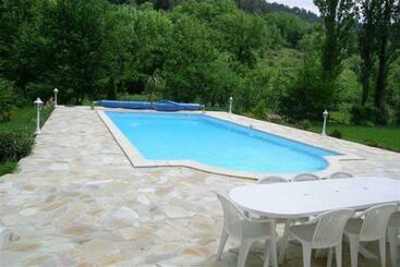 펜션 Gîte Et Chambres D Hôtes Le Mercoire