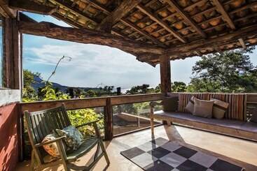 호스텔 Villa Galiileu Ilhabela