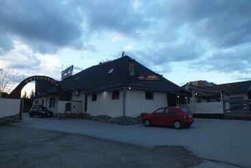 펜션 Fan Fan Penzión