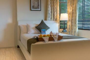 Tradewinds Apartment Hotel Miami Beach