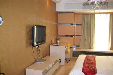 Отель She & He Service Apartment Huifeng