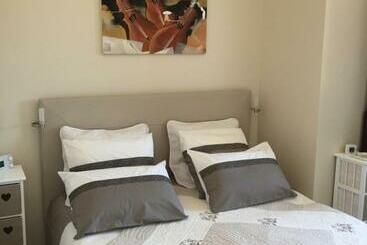 Pensionat La Roseraie Résidence Près De Vichy