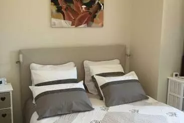 Pension  La Roseraie Résidence Près De Vichy