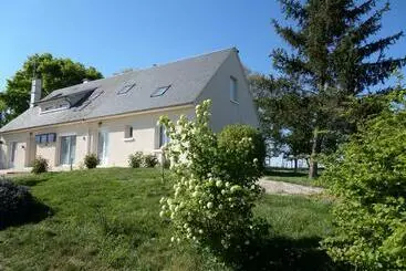تختخواب و صبحانه Bienvenue à L Andruère