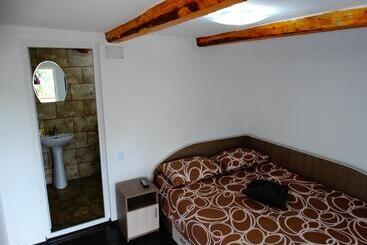 پانسیون Casa Veche Corbeni