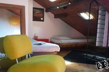 H2oholidays   Auberge De Jeunesse   Youth Hostel