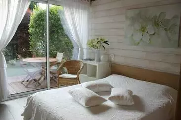 Majatalo Chez Sophie