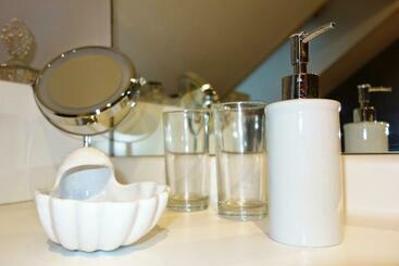 تختخواب و صبحانه Reve Gourmand