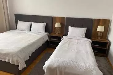 Pensiune Vila De La Lugas