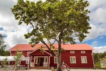 Hotelli Tackork Gård & Marina