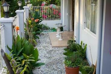 Victoria S Bed & Breakfast