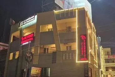 Sk First Transit Hotel Shamshabad