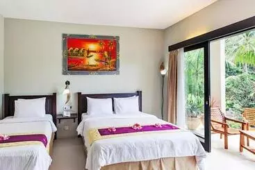 Отель Kebun Villas & Resort