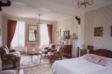 Pensão Château Rouillon D Allest