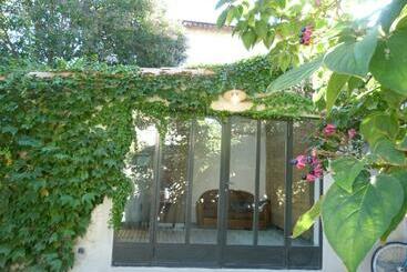 بنسيون La Summer House Avec Jardin