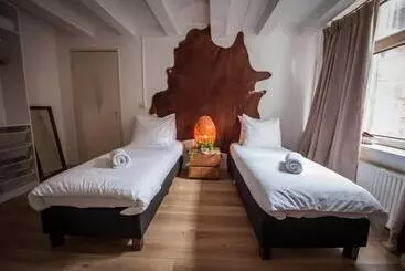 تختخواب و صبحانه City Break Amsterdam Bnb