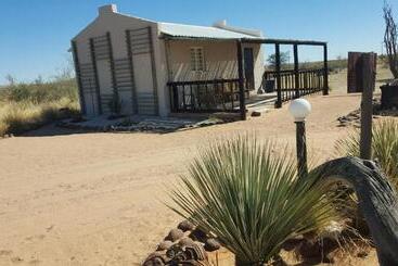 Hotel Loch Maree Guest Farm & Field Camp