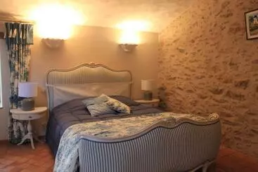 ベッドアンドブレックファースト Les Chambres D Hôtes De La Métairie Du Bourg