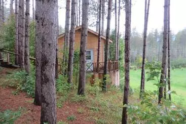 Aamiaismajoitus (B&B) La Maison Sous Les Arbres