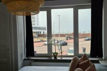 ペンション Evy S Place