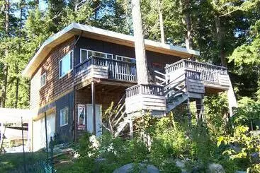 Majatalo Malaspina Strait Cottage