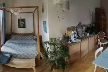 ベッドアンドブレックファースト Chambre En Ville Dans Un Esprit Campagne