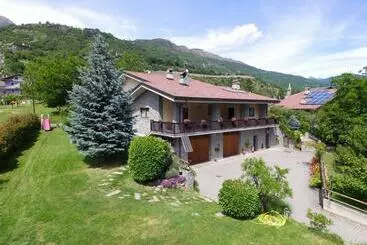 Aamiaismajoitus (B&B) Le Joli Rosier