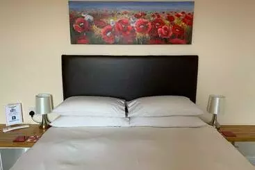 Majatalo Bouvrie Guest House