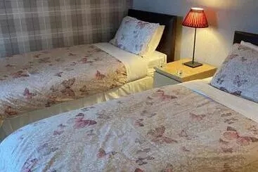 Bed and Breakfast Alpine Cottage