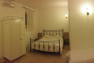 Pansiyon Monolocale Lori