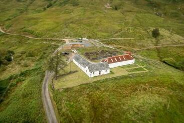 住宿加早餐  Garrison Of Inversnaid Farm With Hot Tub