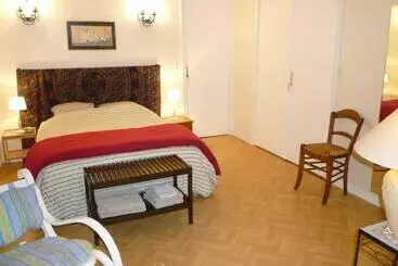 Bed and Breakfast Au Vieux Cèdre