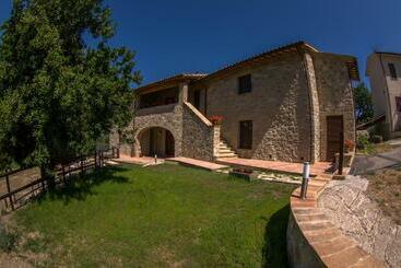 Szálloda Borgo Buciardella