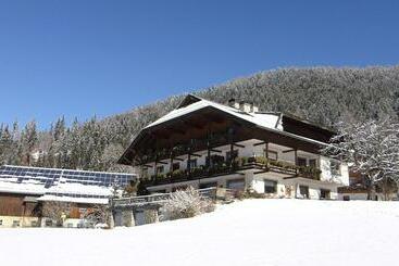 בית מלון כפרי Erlebnishof Tschabitscher