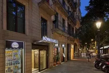 ホテル Ikonik Ramblas